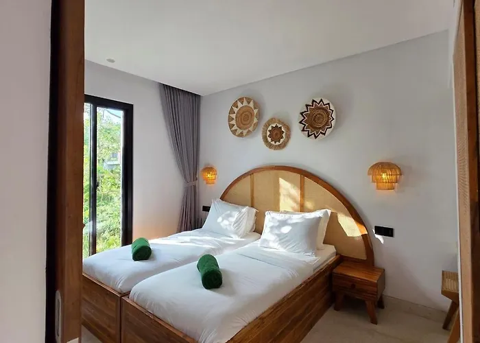 & Wood Oasis , Spacious With Pool Ferienhaus *